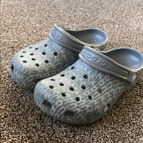 New Crocs - Picture 3 of 5